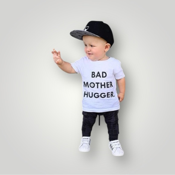 “This Kid Bad Mother Hugger”‎ Grey Tee, Size 2T, MSRP $20 - Picture 3 of 4